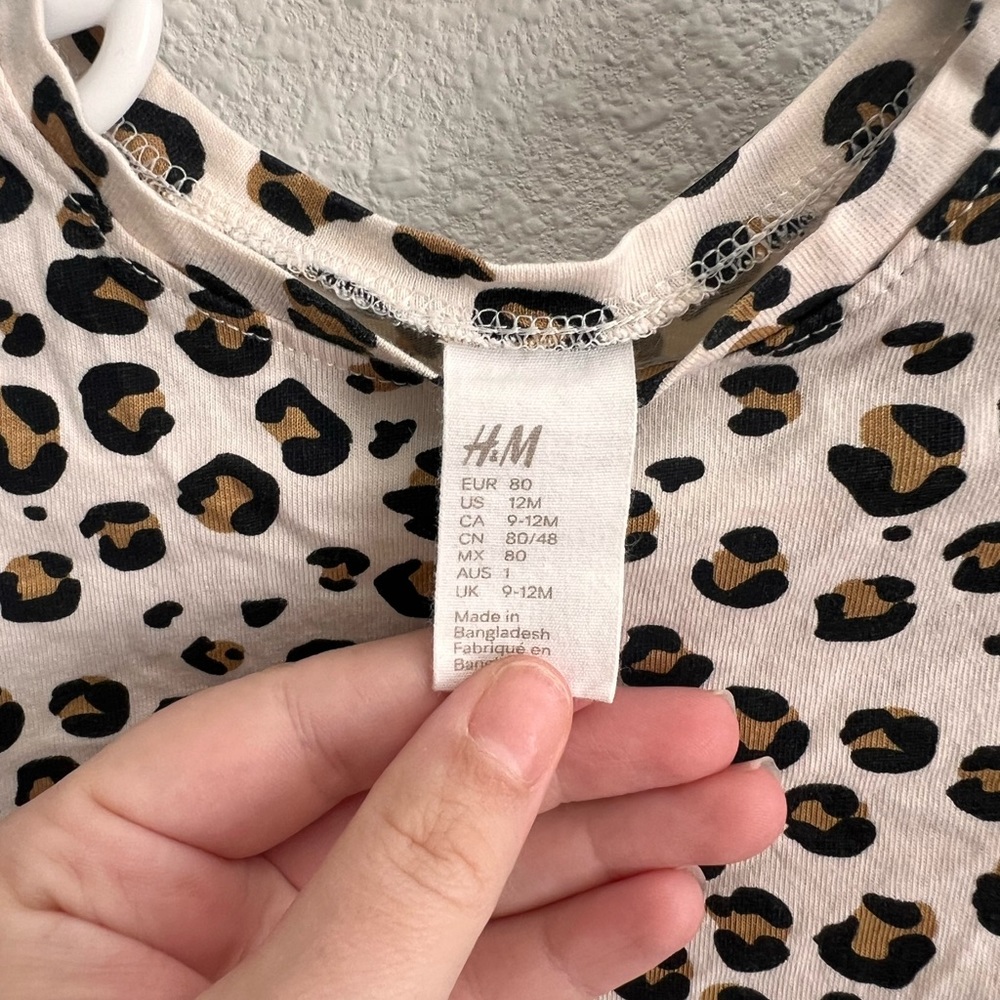 H&M Tee - Picture 2 of 3